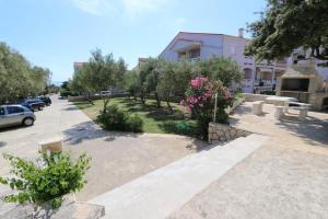 Apartments Boris - 150 m from beach