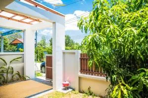 Новый дом 106 м2, территория 160 м2 и своя парковка - Phuket Town