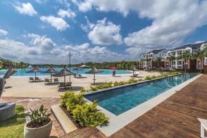 3 bedroom apartment, The Blyde, River Walk Estate, Crystal Lagoon, Pretoria East