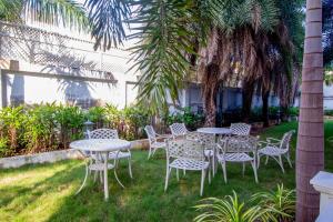 Starry Deck by VEO - Part of StayVista