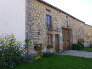 Maisons de vacances Gite Val-de-Meuse-Recourt, 5 pieces, 8 personnes - FR-1-611-51 : photos des chambres