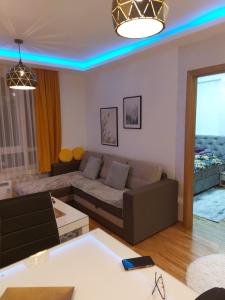 apartman Kraljevi čardaci Sadikovic sa garažom