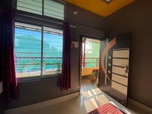 APURBA GUEST HOUSE