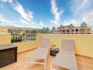 15 Noria Azul Sunny Apartment, Terrace, Pool, WiFi!