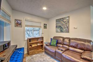 First-Floor Wintergreen Resort Condo with Balcony