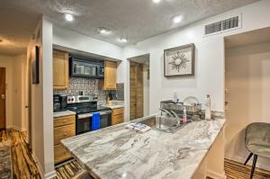 First-Floor Wintergreen Resort Condo with Balcony