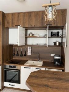 Borovets Gardens Ski Apartment