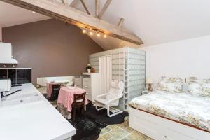 Appartements Studio avec jardin clos et wifi a Ville d'Avray a 1 km des pistes : photos des chambres