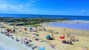 Maisons de vacances Les Bosquets 3 - Piscine chauffee : photos des chambres