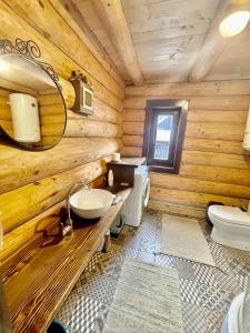 Будиночок-зруб в центрі Пилипця