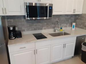 Little Harbor Resort #306 Tampa Bay FL Beach, Bayside, 2 Pools