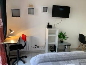 Appartements Nimes studio parking Dhuoda : photos des chambres