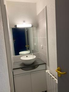 Appartements Nimes studio parking Dhuoda : photos des chambres