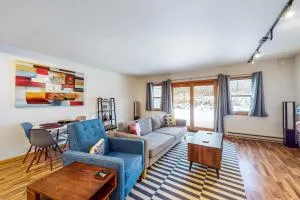 Pineridge Patio - Big Sky Mobile Home Court