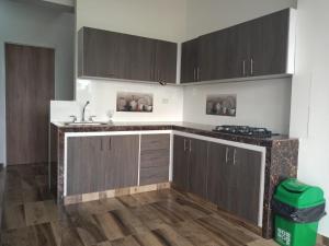 Apartamento Edificio Blanco-White Building