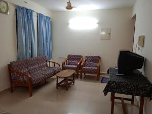 Sea Breeze Homestay with pool