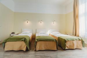 Triple Room room in Economy Hotel