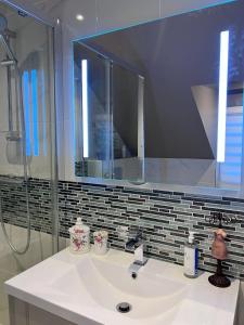 Les Maisons dAugustine, demeure de charme de la cour Ste Catherine