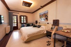 Katogi Averoff Hotel & Winery