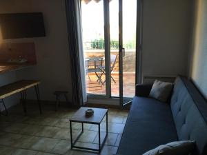 Appartements grande terrasse CLIM parking prive SMART TV : photos des chambres