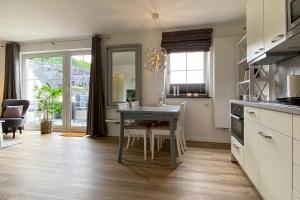 fewo1846 Strandresidenz Wassersleben - Muschelnest - Stilvolles Studioapartment mit Balkon