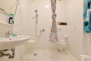 One Bedroom Apartment with Garden