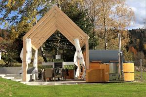 Tylko Tu i Teraz- Sauna, Balia z jacuzzi, Bon turystyczny