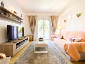 Charmoso apartamento em zona calma com piscina #1879