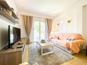 Charmoso apartamento em zona calma com piscina #1879