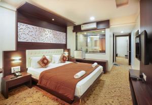 Sayaji Lodging
