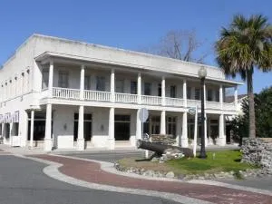 Riverview Hotel - Mays Bluff