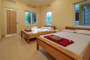 Batu Homestay Puncak Mitra RedDoorz - Cipayung