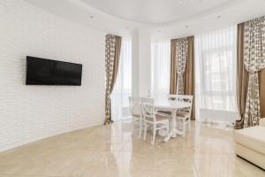 Gagarin Plaza Panoramic Sea View Apartment