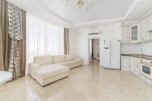Gagarin Plaza Panoramic Sea View Apartment