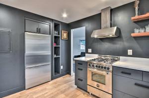 NEW Portland Apt in Popular Hawthorne Neighborhood