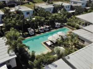 Skyblue Apart Hotel Punta Colorada - 皮里亚波利斯