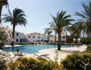 Tranquilo apartamento. Piscina, playa y relax.