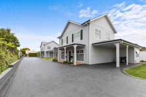 Foxmount Estate - MAGNUS