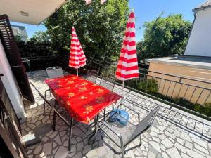 Apartment in Jadranovo 41878 