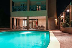 Hotels ibis Hyeres Centre : photos des chambres