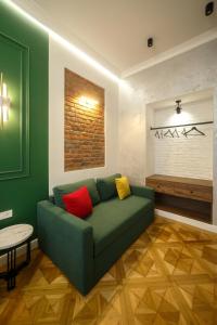 Центр Львова вул Личаківська 5 Площа ринок 2 кімнати ізольовані