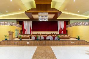 Chitwan Midtown Hotel