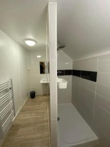 Chez Benjamin - Face au château dAzay-le-Rideau