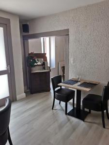 Hotels Le P'tit Bouchon : photos des chambres