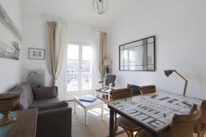 Appartements Joli appartement avec magnifique vue : photos des chambres