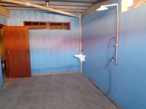 Casa conceito aberto aconchegante, perto de tudo e com garagem 64m2