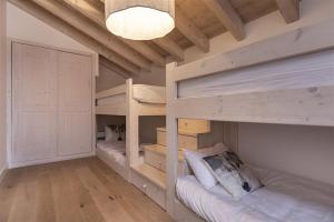 Appart'hotels TERRESENS - Le Hameau de Barthelemy : Appartement Chalet Duplex (8 Adultes) avec Accès au Spa 