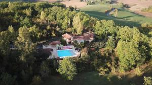 Villas Luxury family villa in the heart of Gascony. Large pool & gorgeous view : photos des chambres