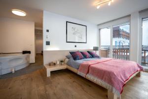 Verona Apartment by HomeFlow