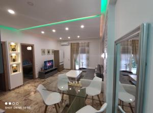 Lovely luxury apartment Sokratous 133, Kallithea